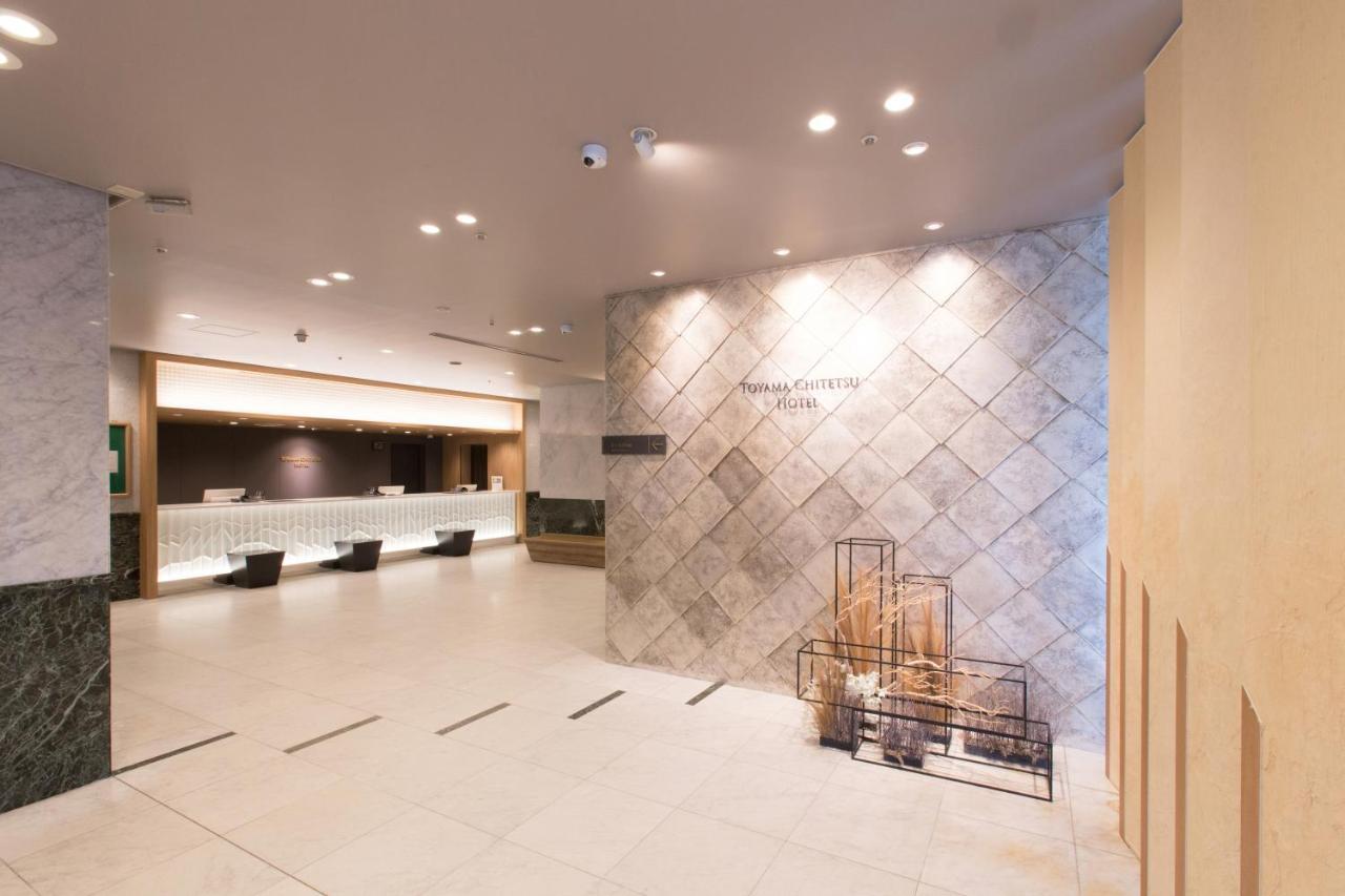 Toyama Chitetsu Hotel Екстериор снимка