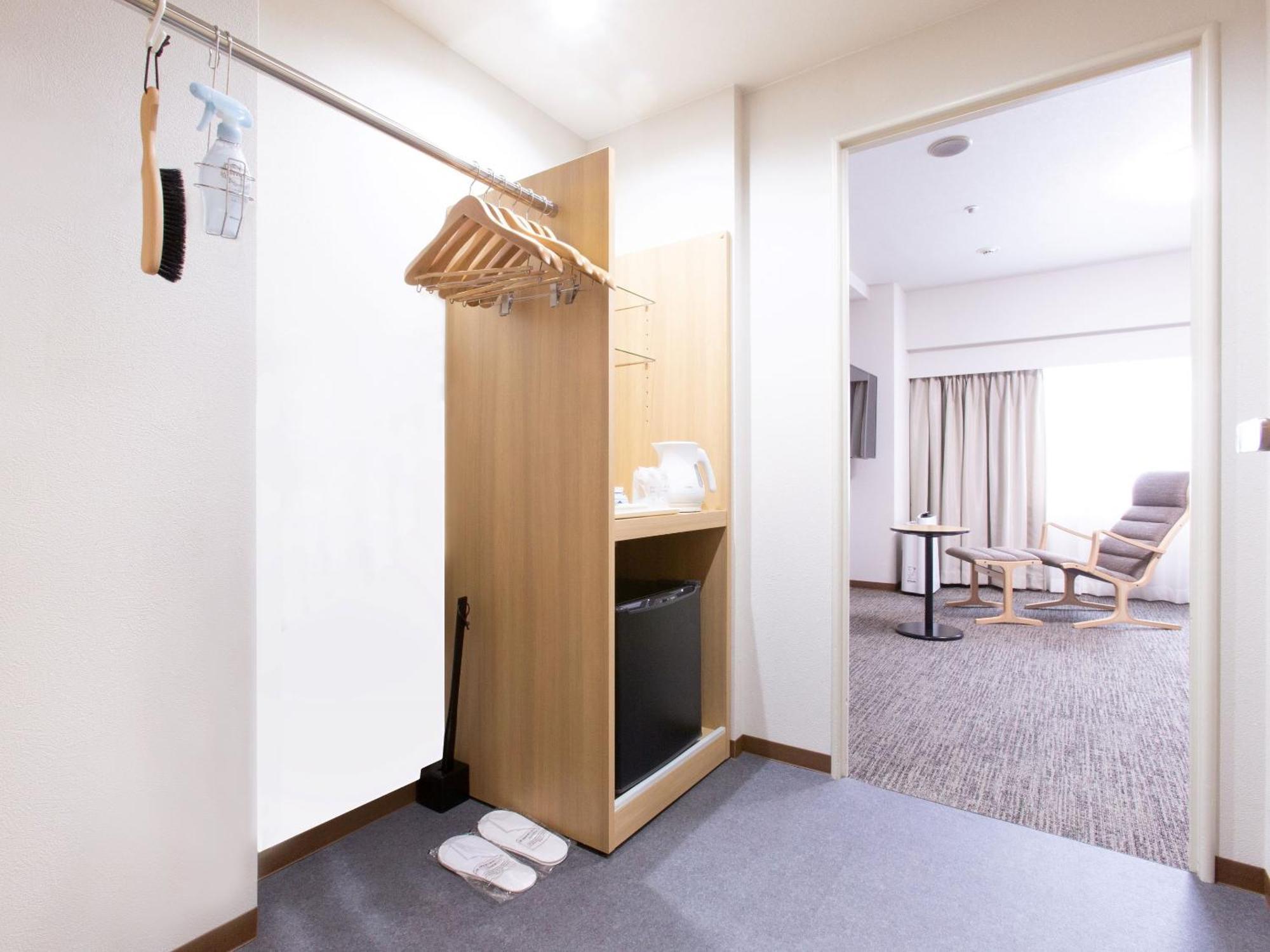 Toyama Chitetsu Hotel Екстериор снимка